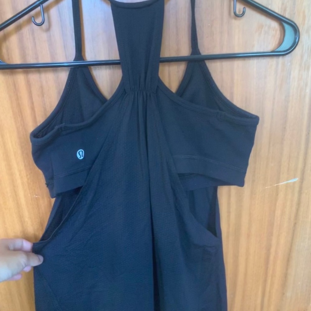 Lululemon Flow Tank